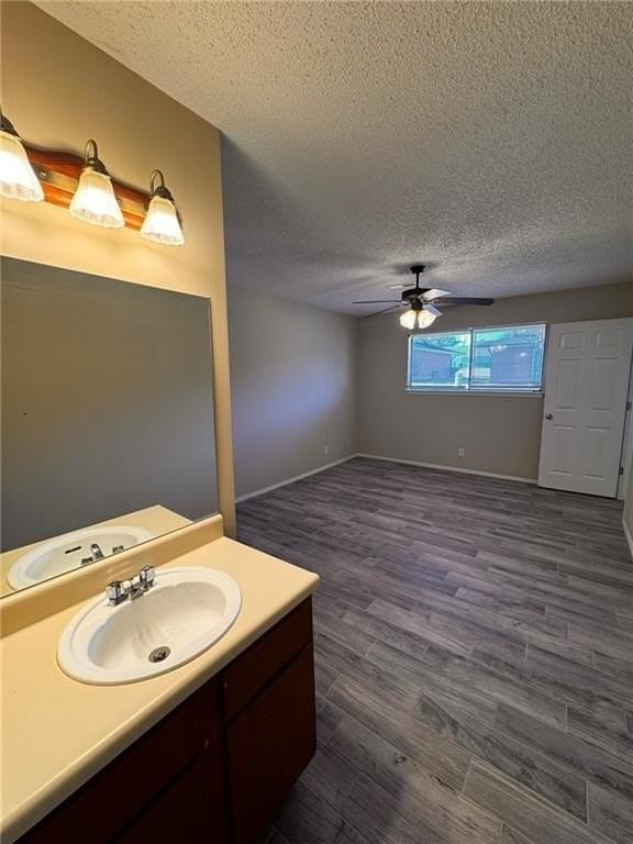 1820 S 13th Pl - Photo 6 of 11