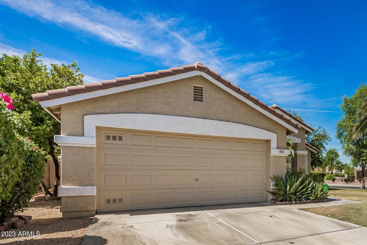 8617 West Vogel Avenue - Photo 5 of 31