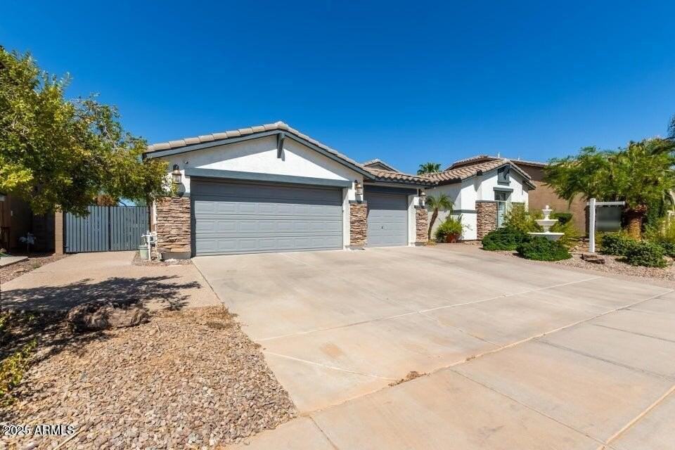 1842 East Kaibab Drive - Photo 3 of 36