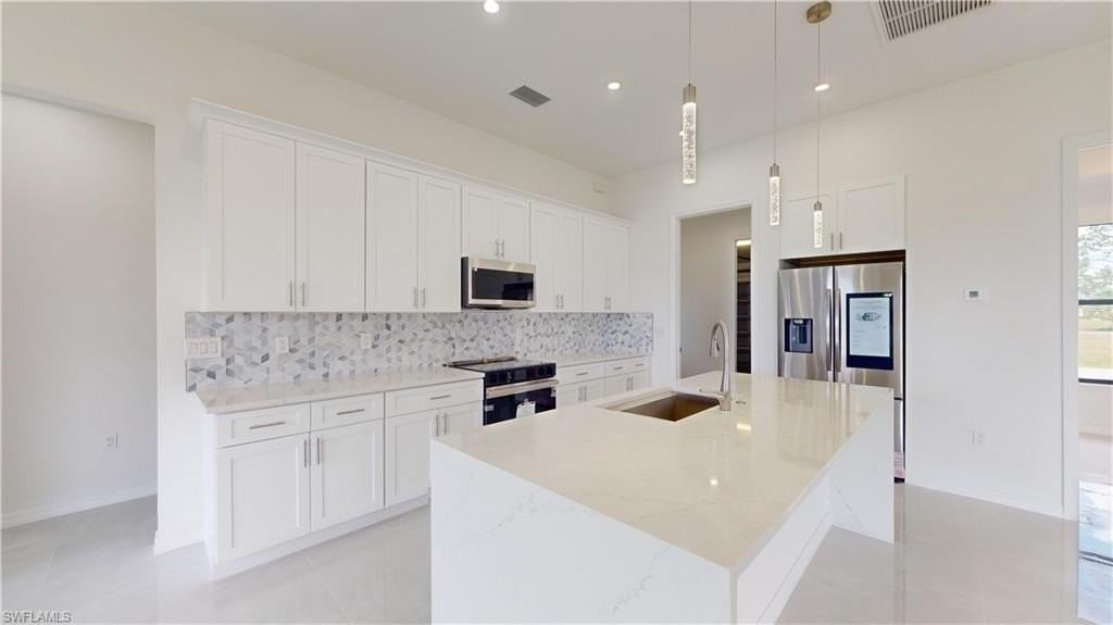 2700 Southwest 20th Avenue - Photo 2 of 18