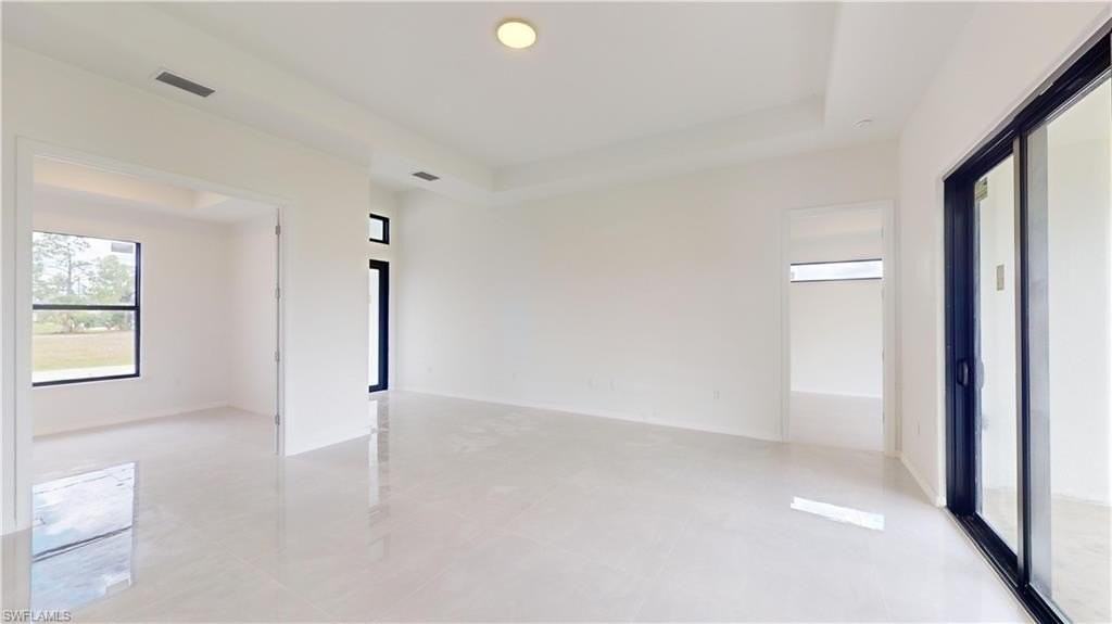 2700 Southwest 20th Avenue - Photo 5 of 18