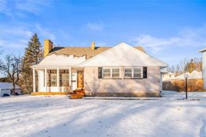 featured image of 32 Deland Park B