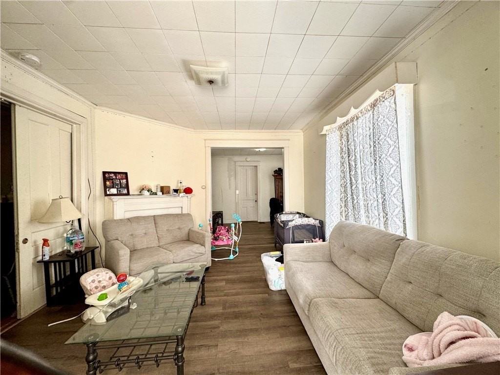 49 Spruce St 1st Fl #1stFL - Photo 5 of 16