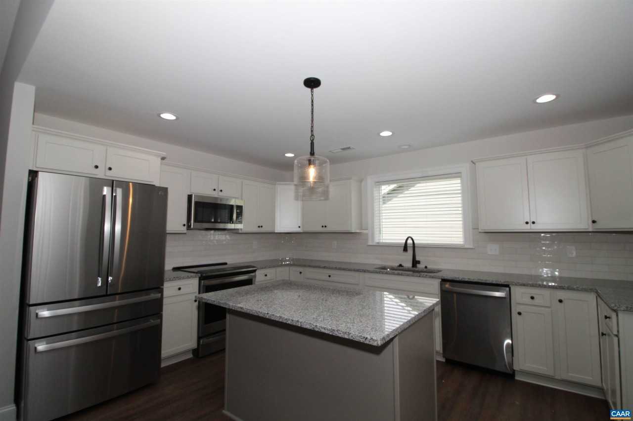 173 Langley Dr - Photo 5 of 15