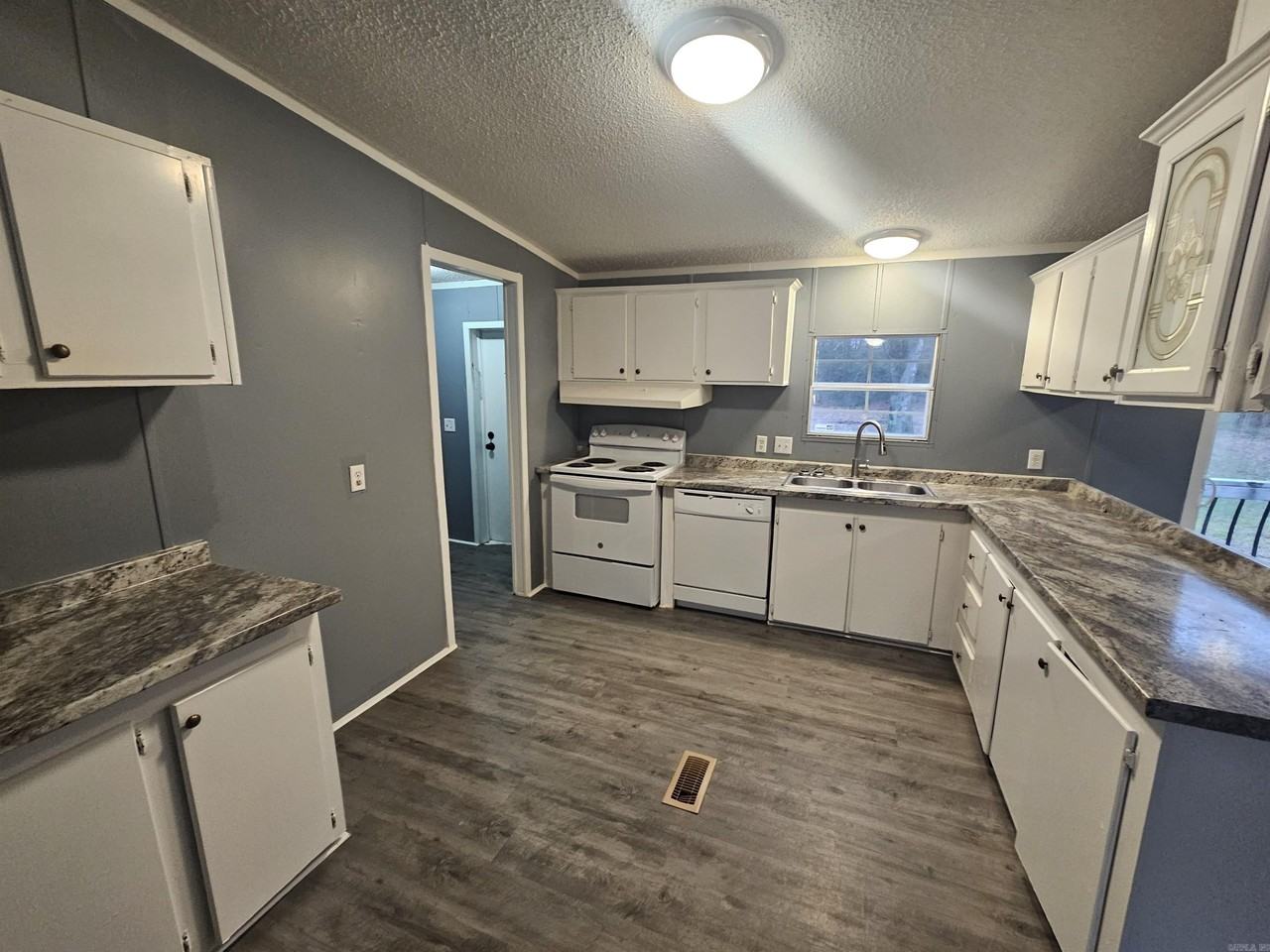 5525 Bayou Meto Loop - Photo 5 of 19