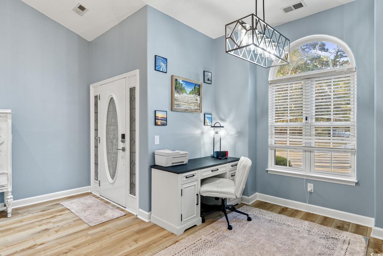 4119 Westchester Ct - Photo 2 of 36