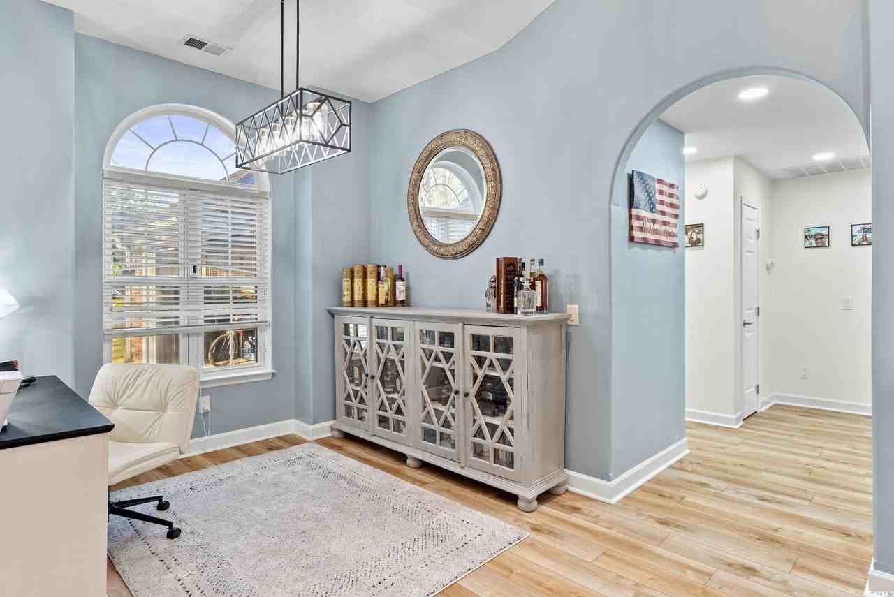 4119 Westchester Ct - Photo 3 of 36