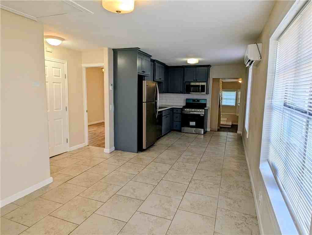 637 Jester Street - Photo 2 of 16