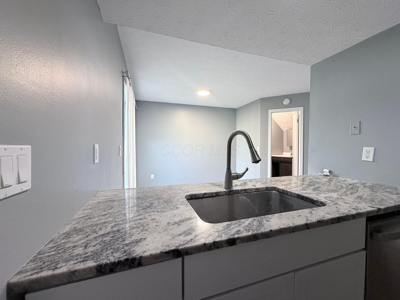 955 Cross Country Dr W #F - Photo 7 of 15