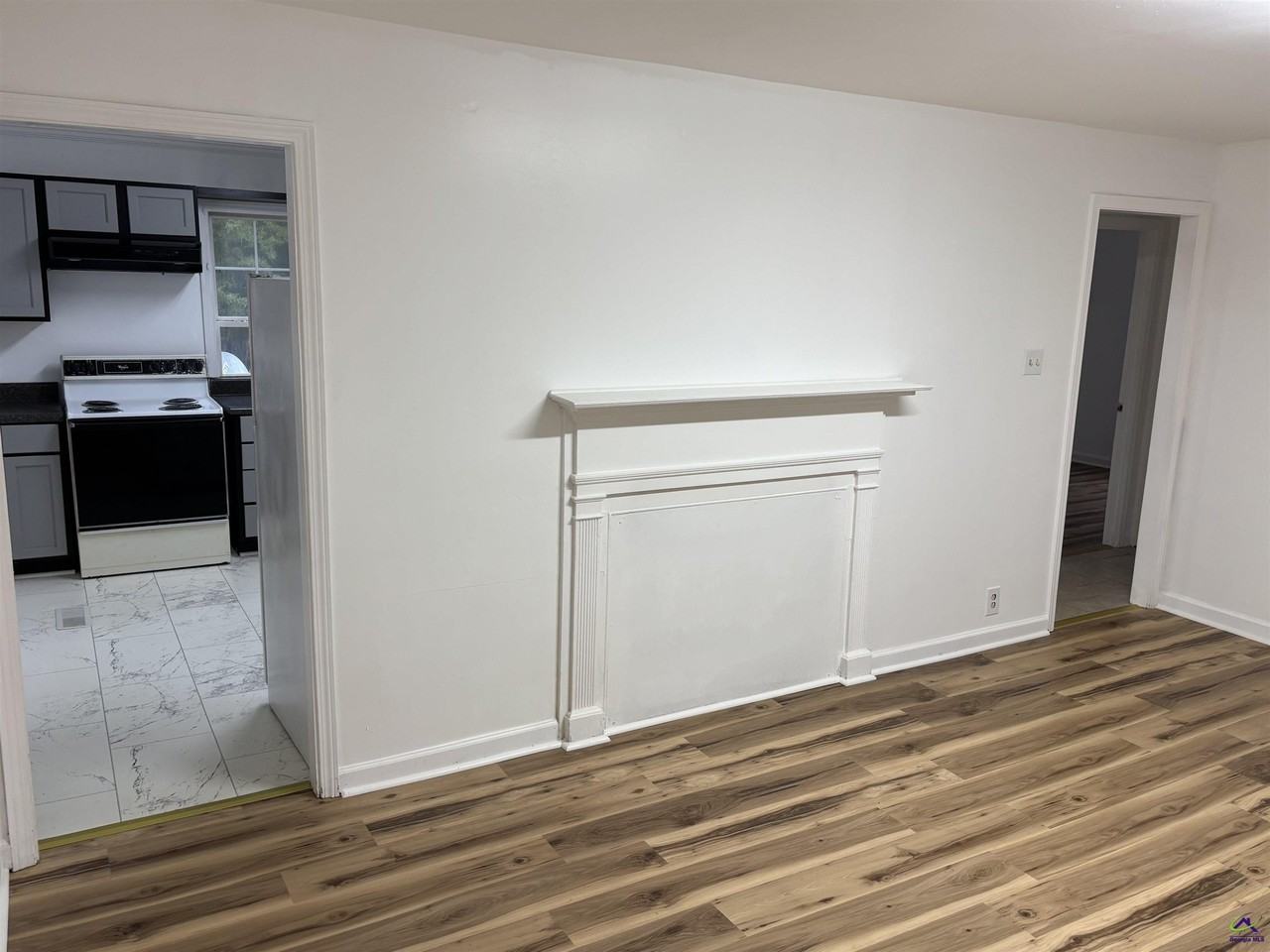 122 Tinker Blvd - Photo 4 of 17