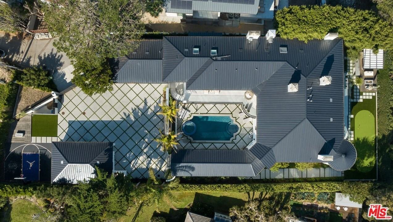 7052 Dume Drive - Photo 4 of 50