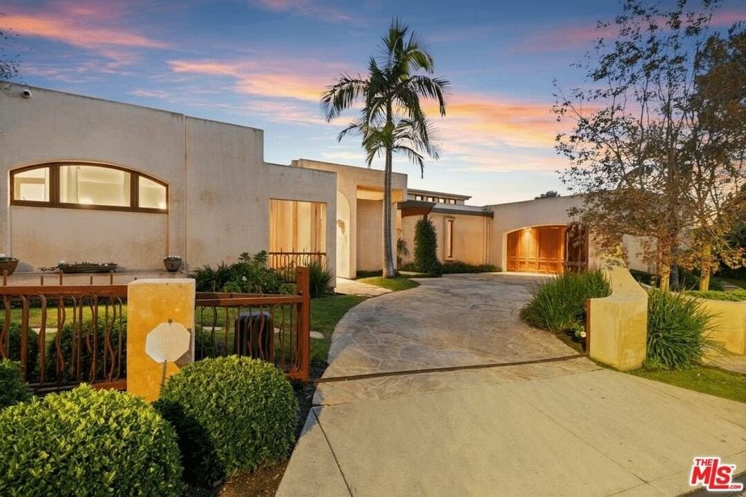 1740 Carla Rdg - Photo 4 of 36