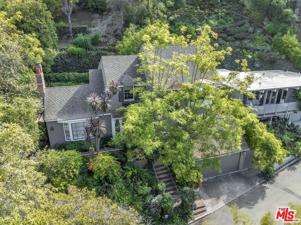 5630 Spreading Oak Drive