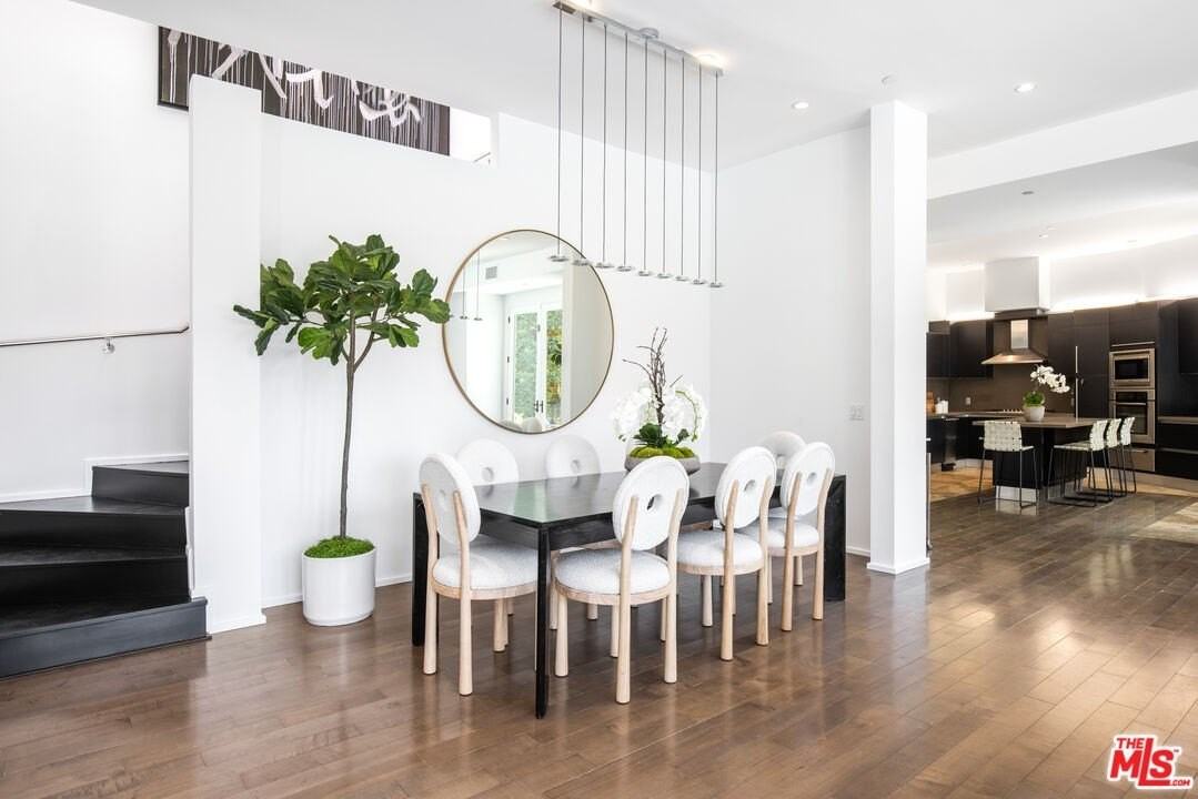 1642 Lindacrest Drive - Photo 4 of 22