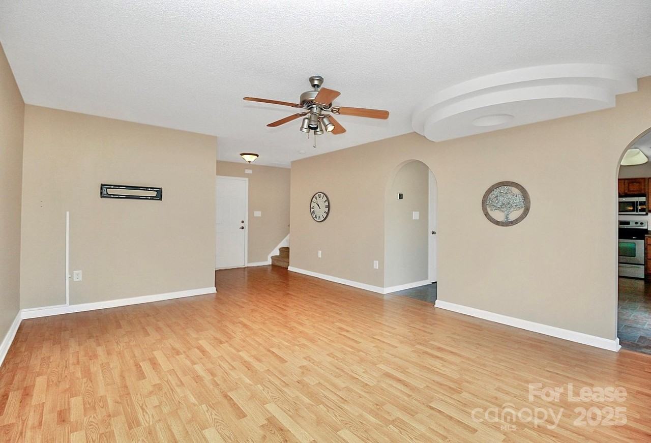 7115 Simbrah Way - Photo 6 of 35