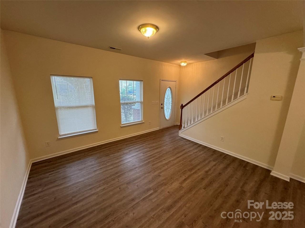 1420 Ladora Dr - Photo 2 of 17