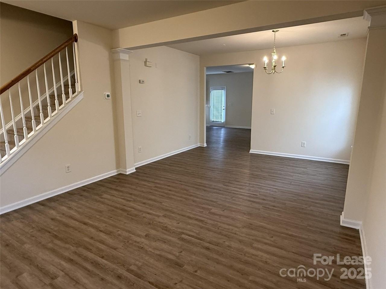 1420 Ladora Dr - Photo 3 of 17