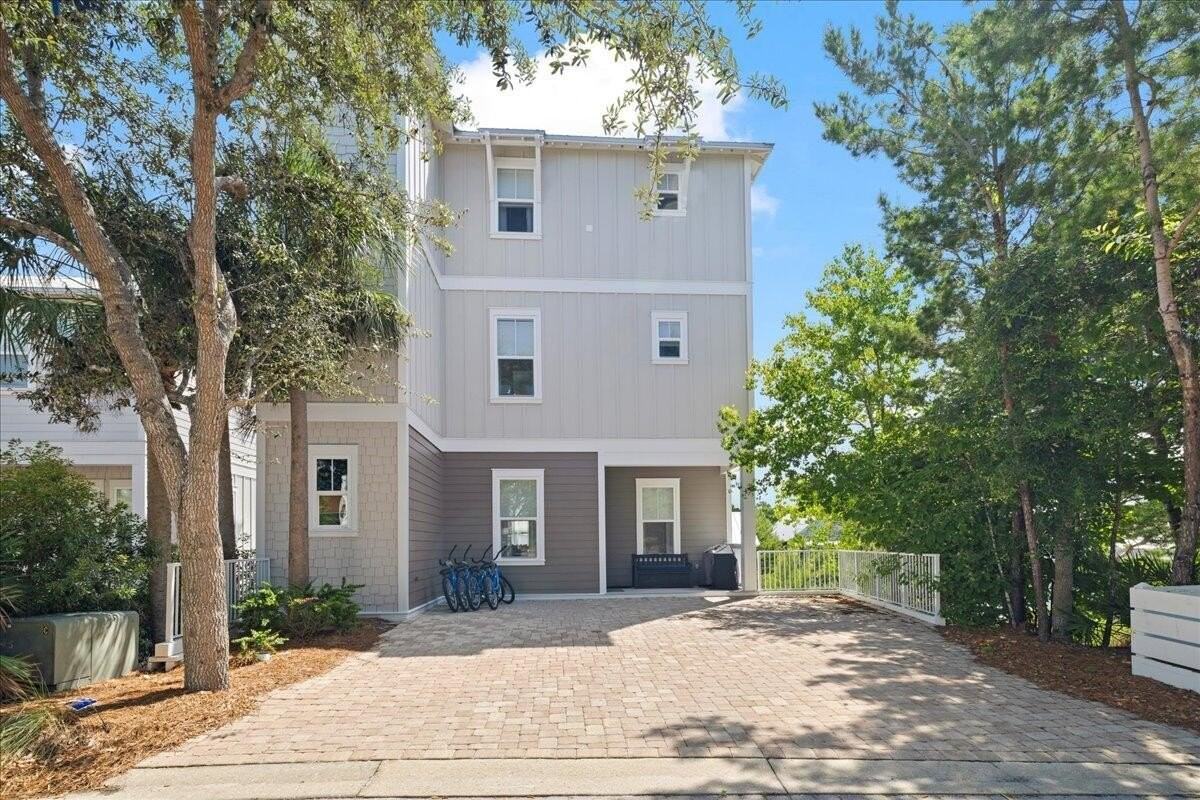 275 Gulfview Circle - Photo 2 of 31