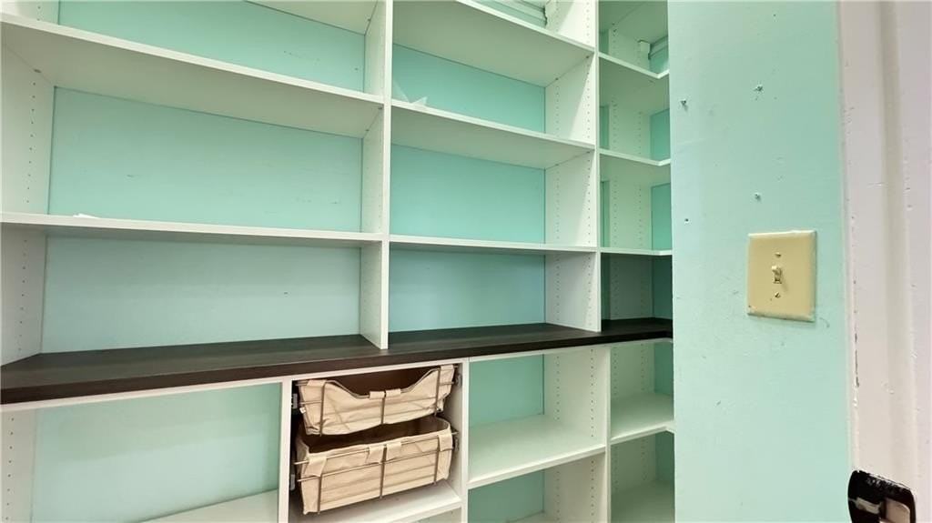 7195 Devonhall Way - Photo 7 of 50