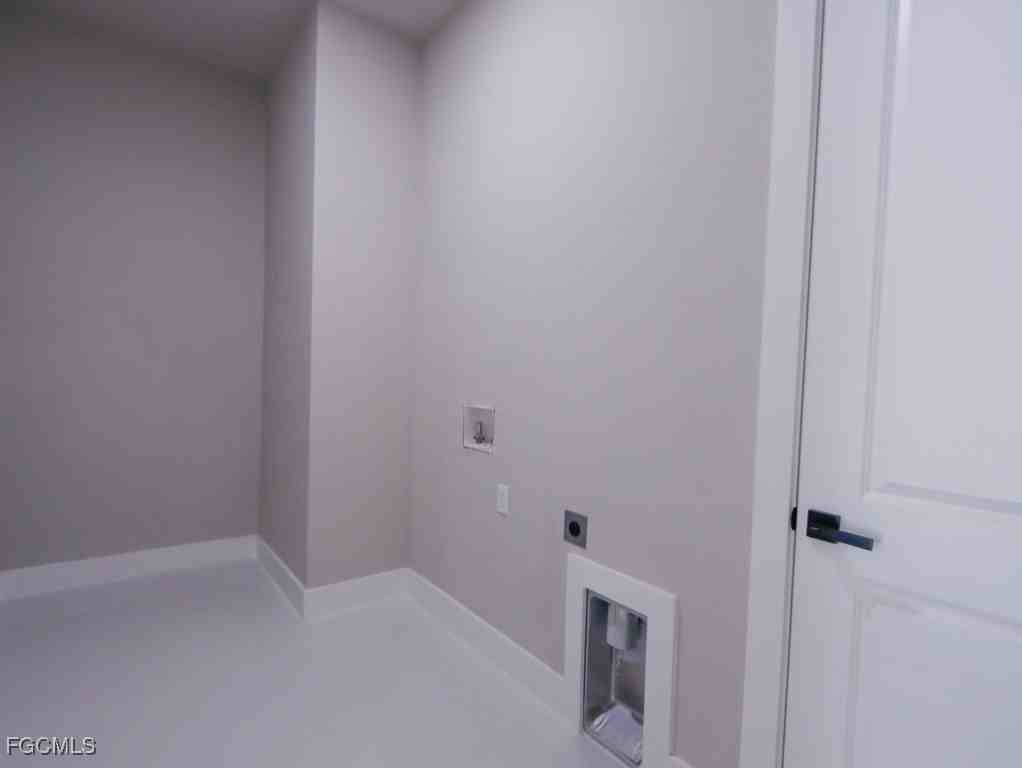 219 Greenbriar Boulevard - Photo 7 of 16