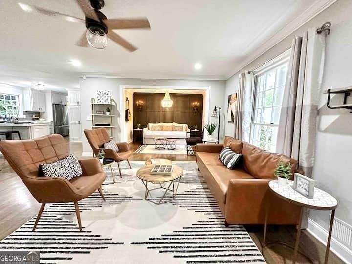 215 Jayne Ellen Way - Photo 2 of 24