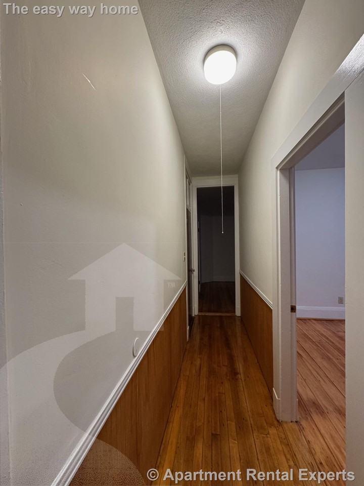 250 Beacon St #1R - Photo 4 of 15