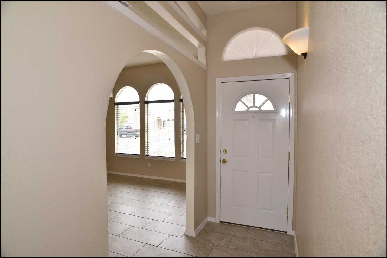 14149 Warren Belin Dr - Photo 5 of 42