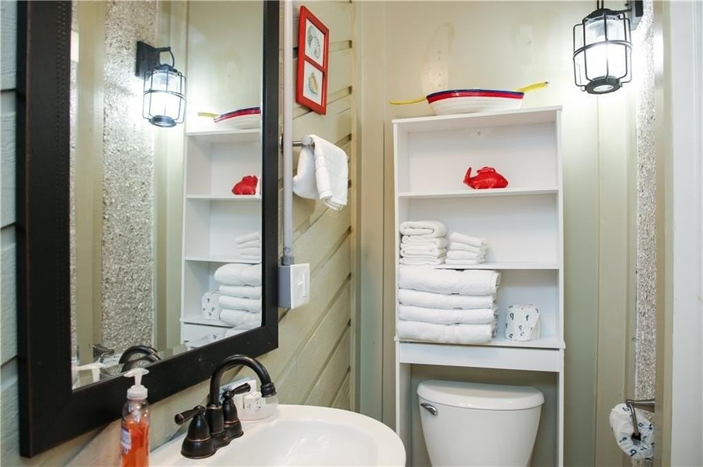 1000 Sea Island Road #9 - Photo 4 of 22