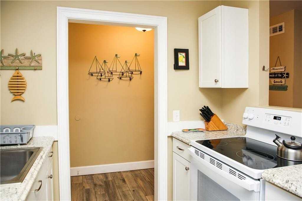 1000 Sea Island Road #9 - Photo 6 of 22