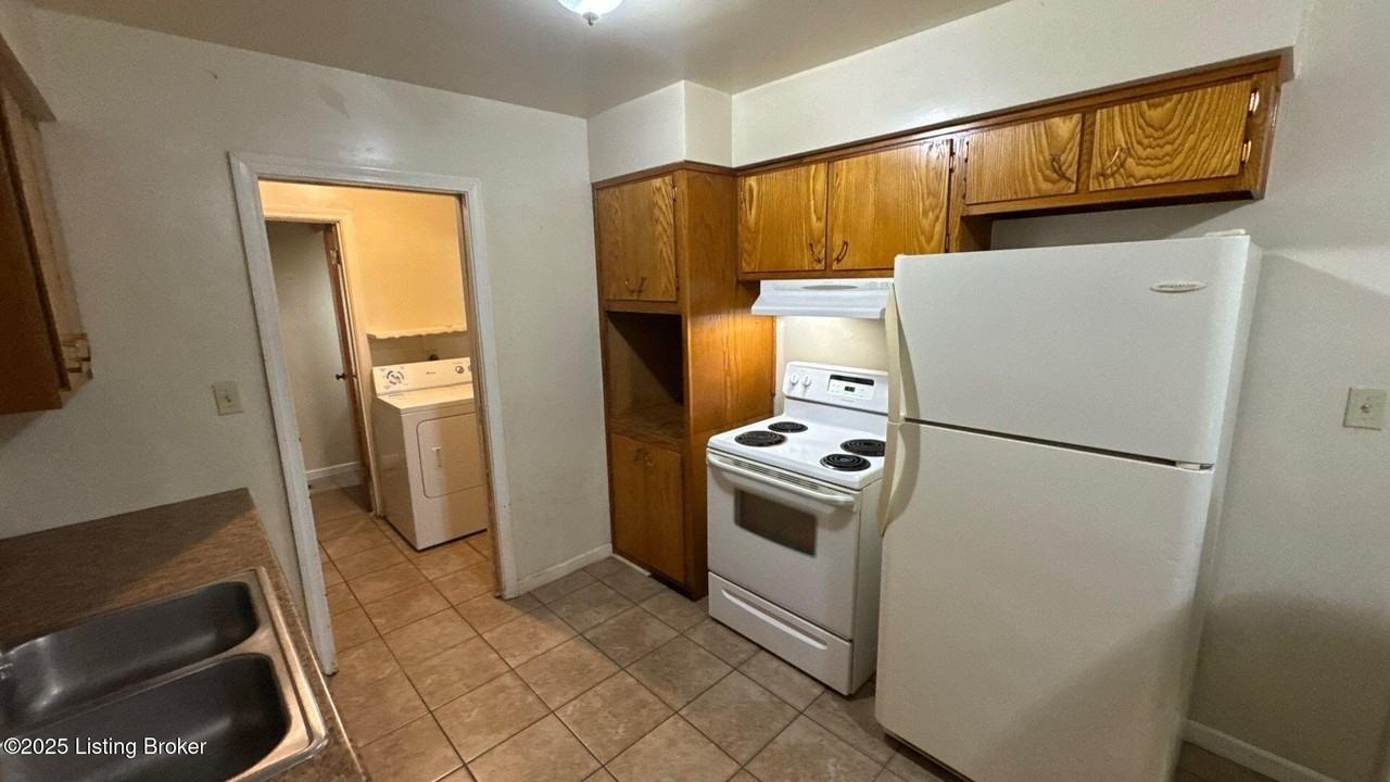 6001 Applegate Ln - Photo 5 of 28