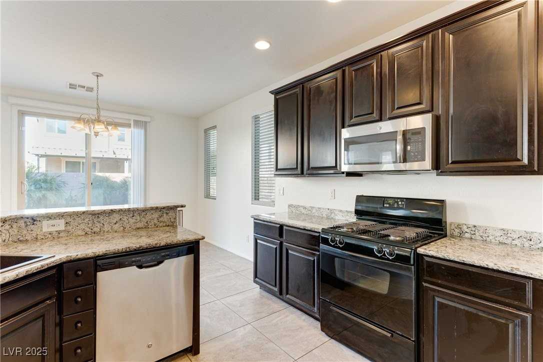 6368 Joshuaville Drive - Photo 3 of 36