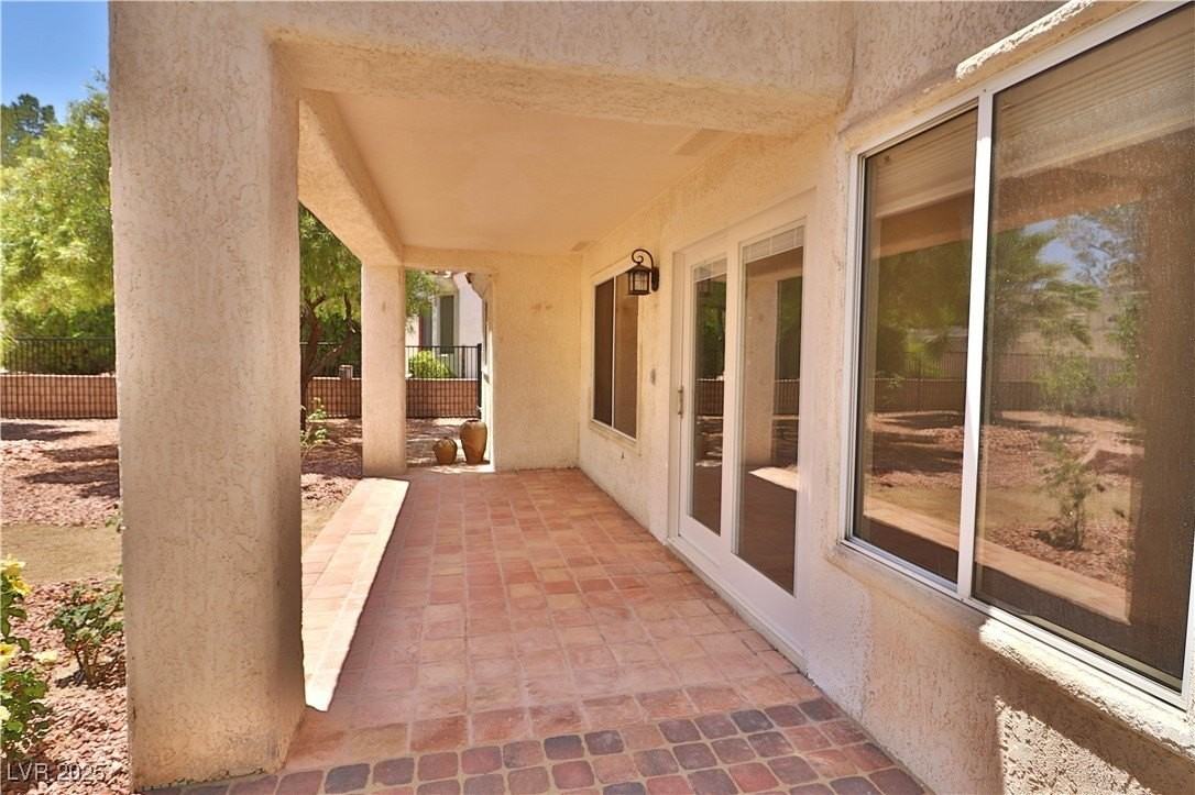 9509 Sundial Dr - Photo 7 of 31