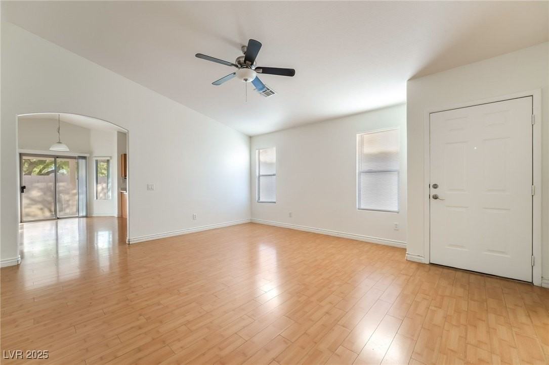 11000 Vallerosa St - Photo 4 of 23