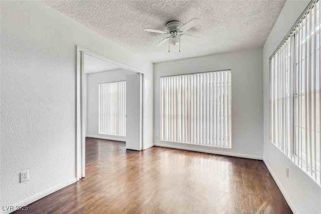 2529 Webster St #C - Photo 6 of 22