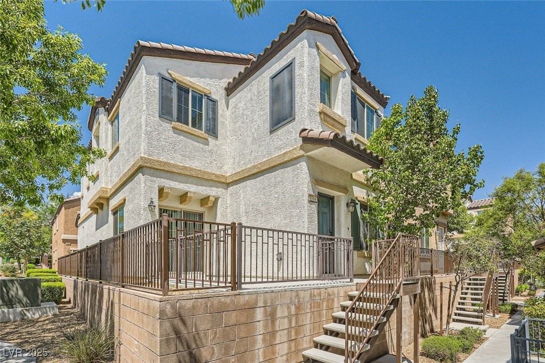 7704 Twirling Yam Court - Photo 2 of 22