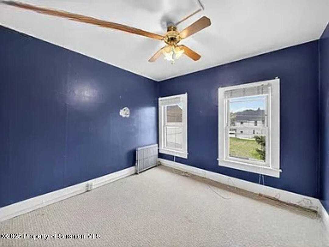 2035 Delaware St - Photo 6 of 8