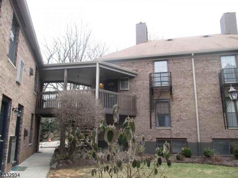 181 Long Hill Road #8 - Photo 2 of 15