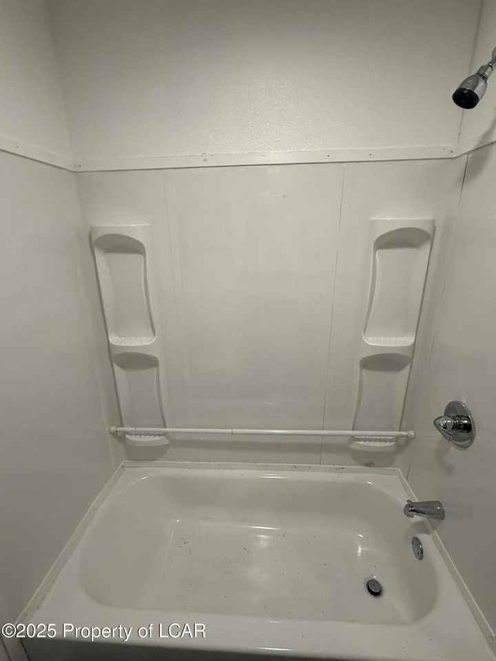 71 E Main St - Photo 4 of 5