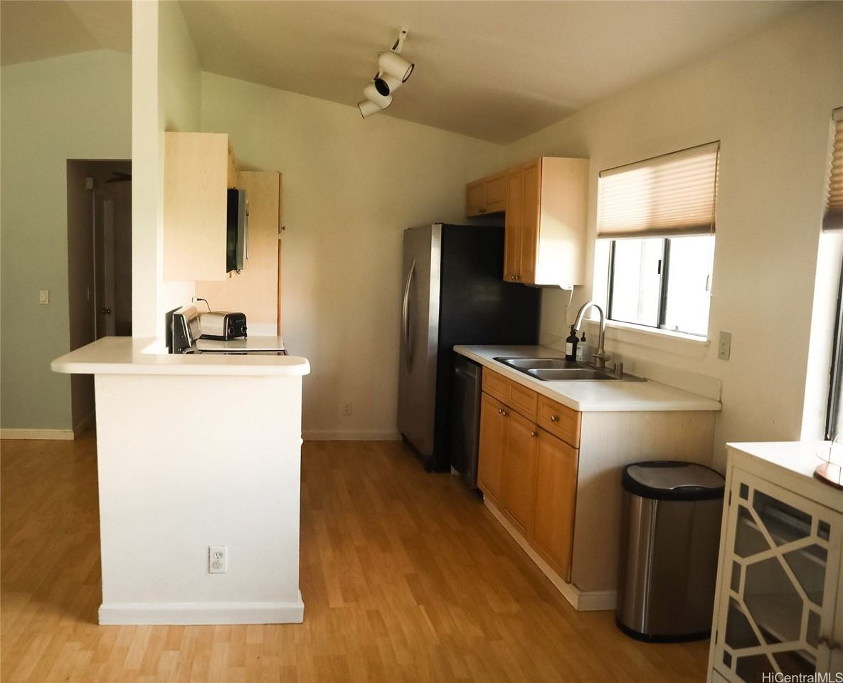 91-231 Wahane Pl - Photo 4 of 17