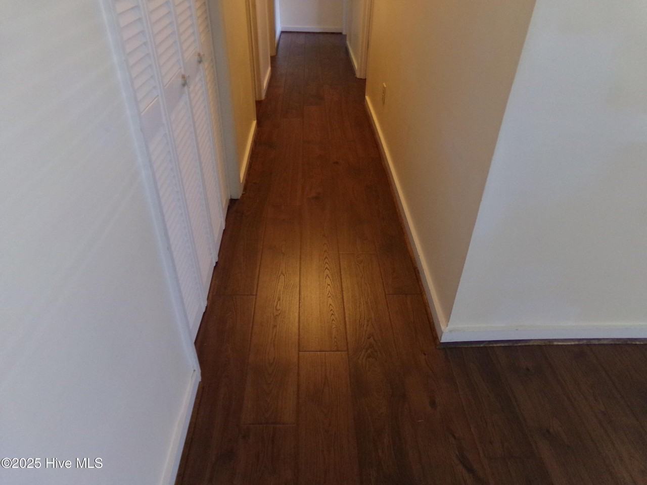 425 Rams Rd - Photo 7 of 25