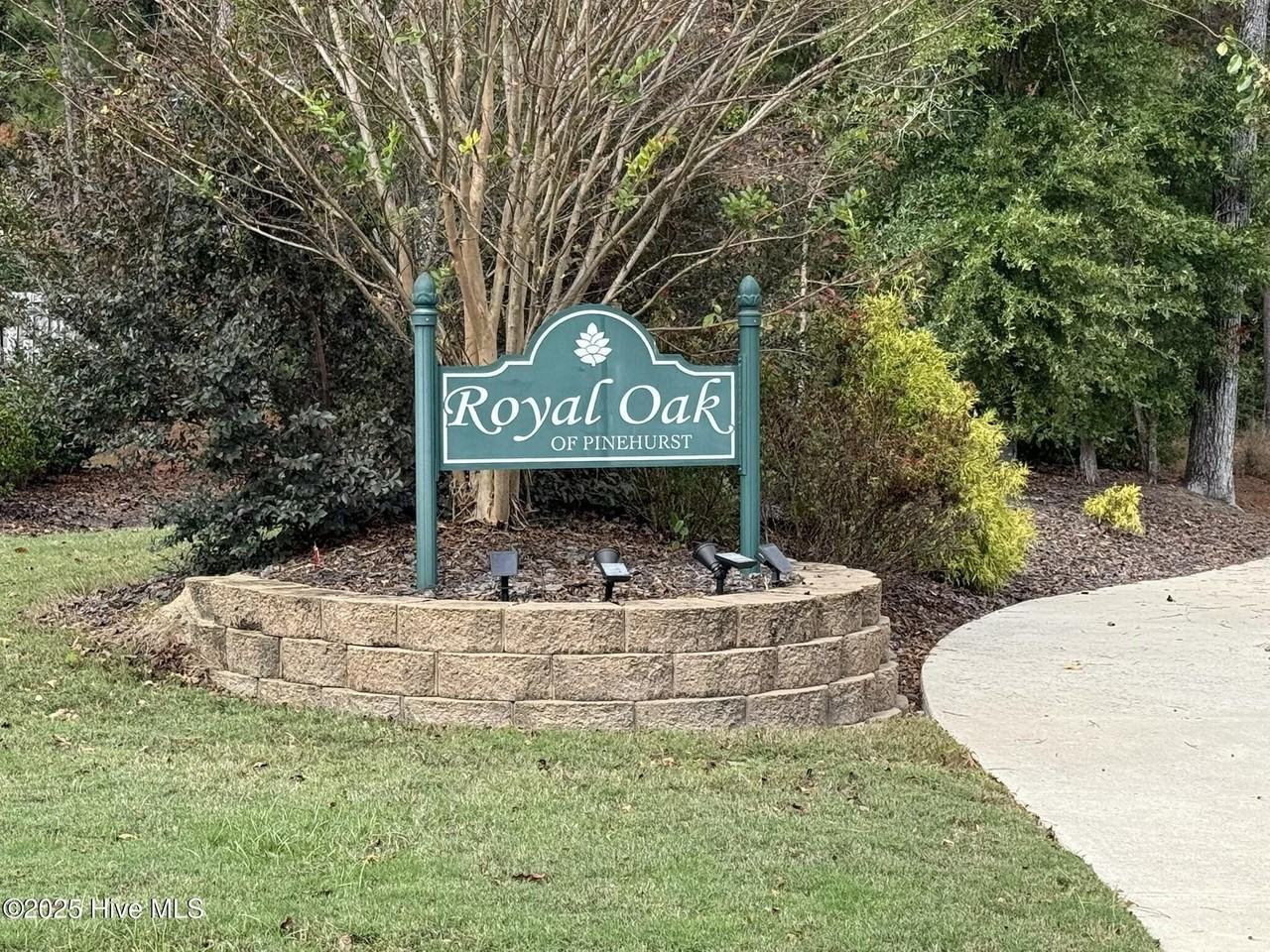 304 Mashie Ct - Photo 5 of 34