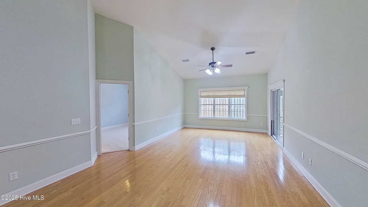 443 Lightning Whelk Way - Photo 3 of 28