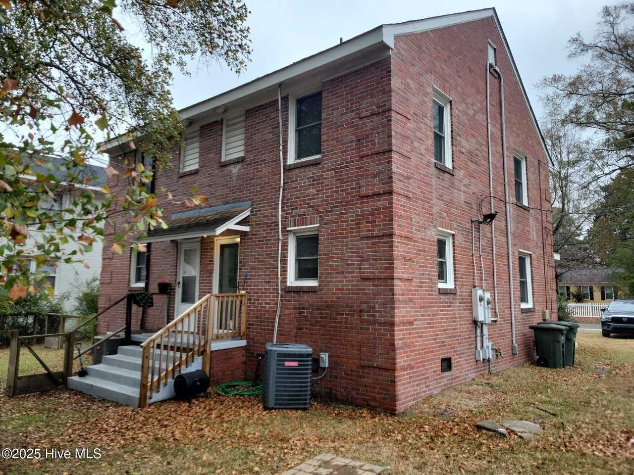 1502 E 4th St Unit 1504 #1504 - Photo 2 of 11