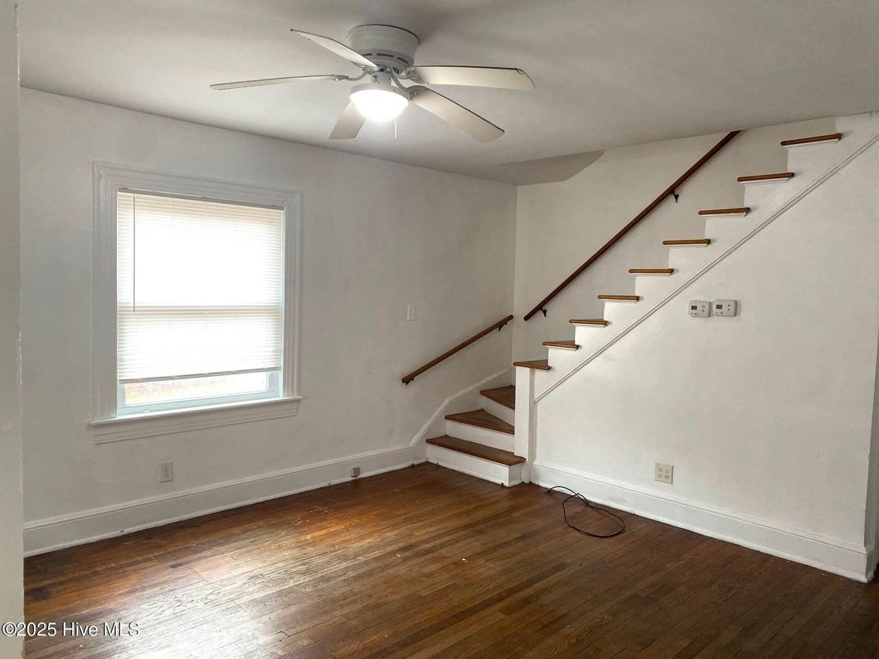 1502 E 4th St Unit 1504 #1504 - Photo 4 of 11