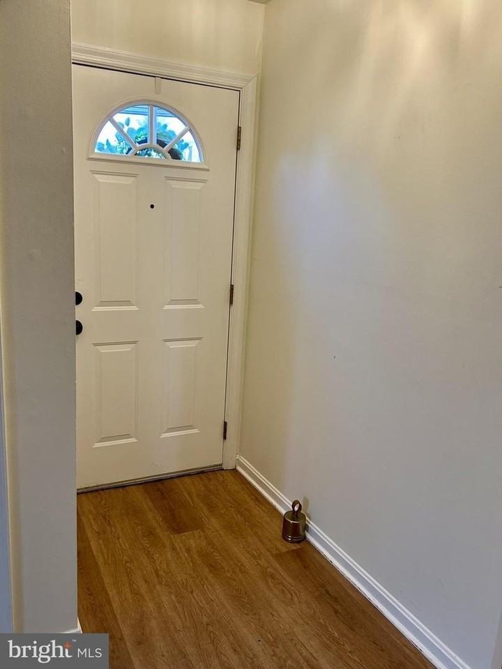 1700 Copley Ct - Photo 3 of 22