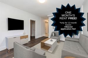 featured image of 2220 Walnut St