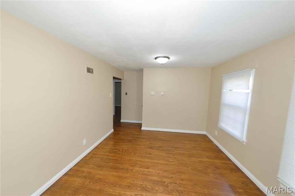 6127 Shillington Dr - Photo 2 of 20