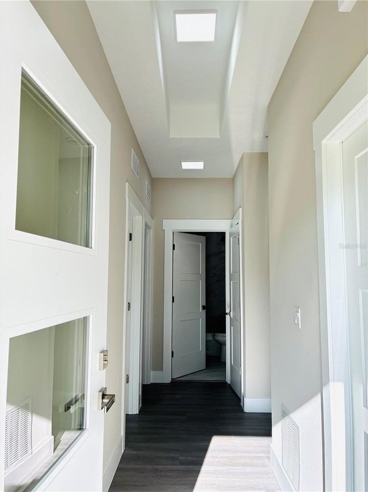 89 Wheatfield Drive #B - Photo 3 of 21