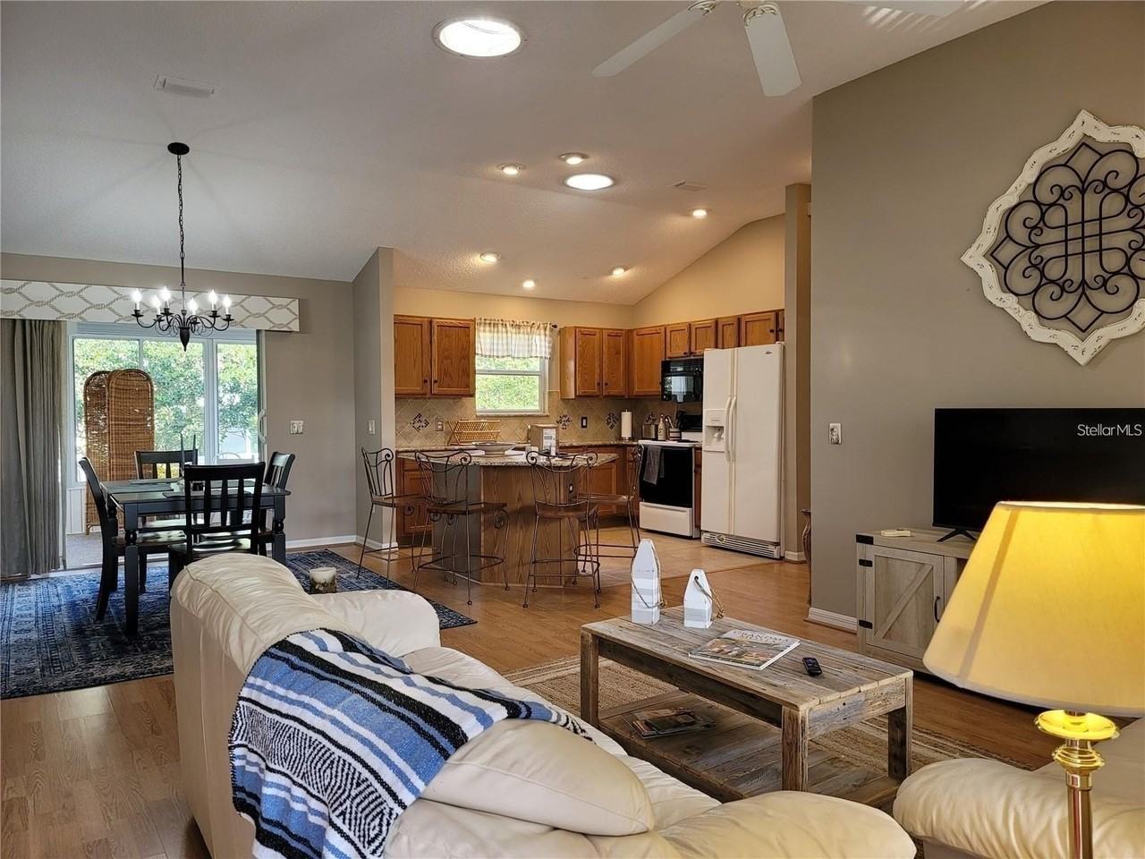 1317 Jimenez Ct - Photo 4 of 19