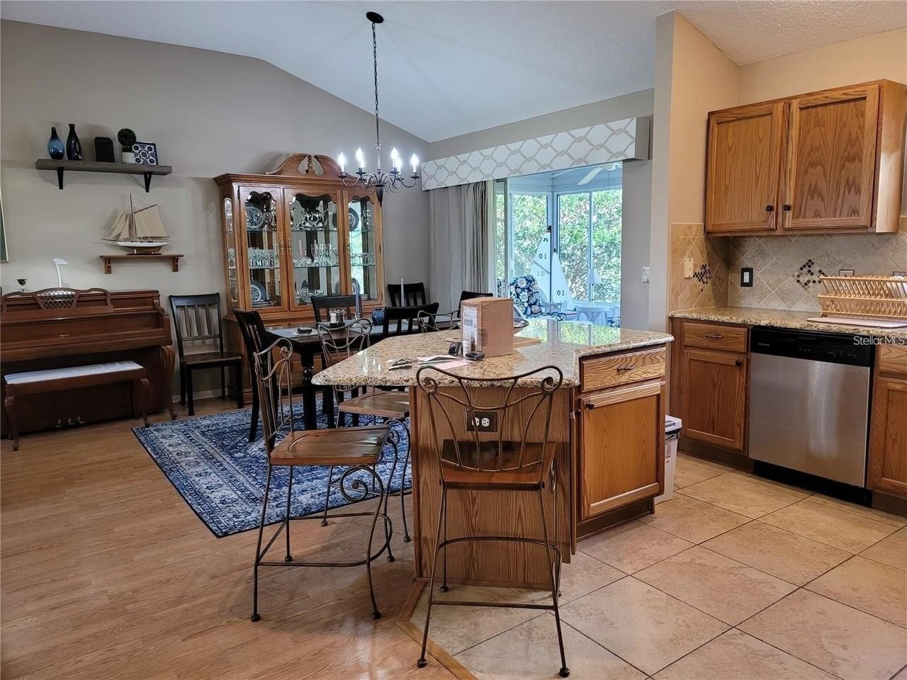 1317 Jimenez Ct - Photo 6 of 19